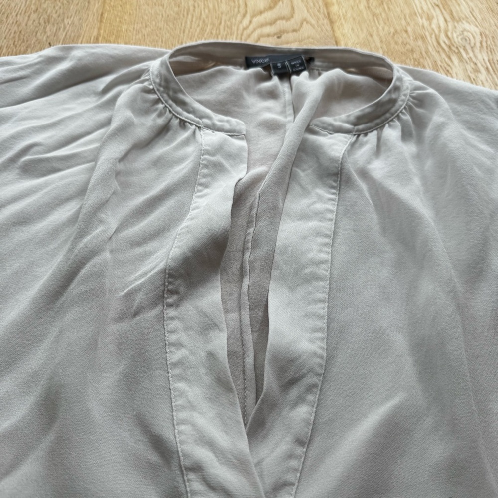 VINCE 100% silk V-neck Popover Blouse cream - S - Picture 6 of 15
